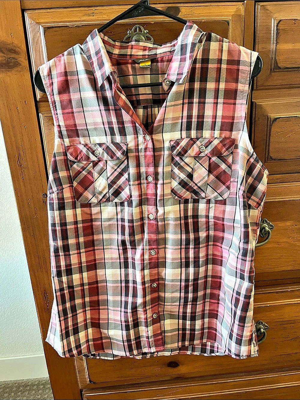 Eddie Bauer Plaid Sleeveless Button Down Shirt Top Pink & Red Size Large NWOT